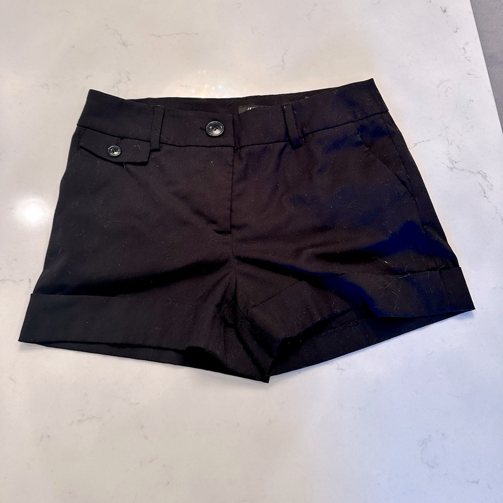 Black H&M shorts size 8